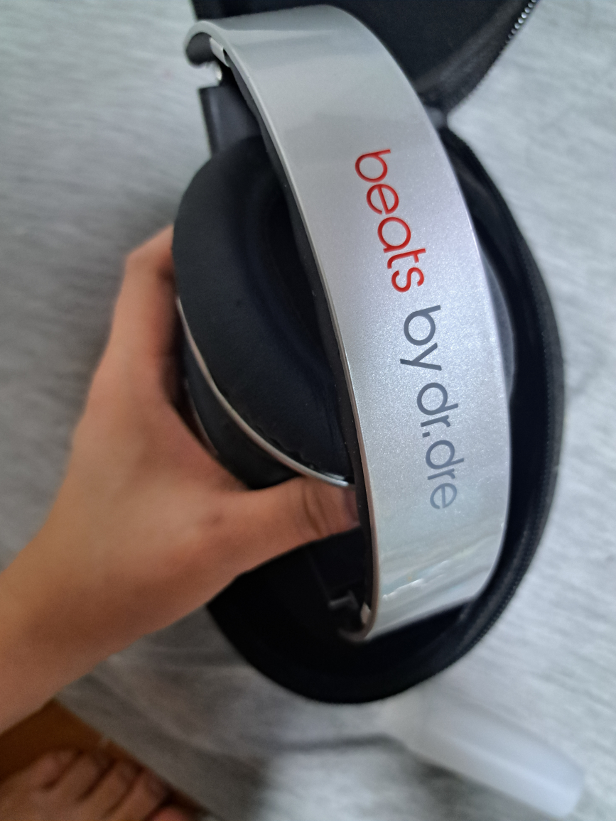Beats by Dr. Dre ヘッドホン シルバー