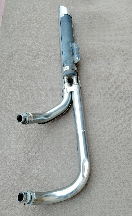 Honda Shadow400マフラーの写真4枚目