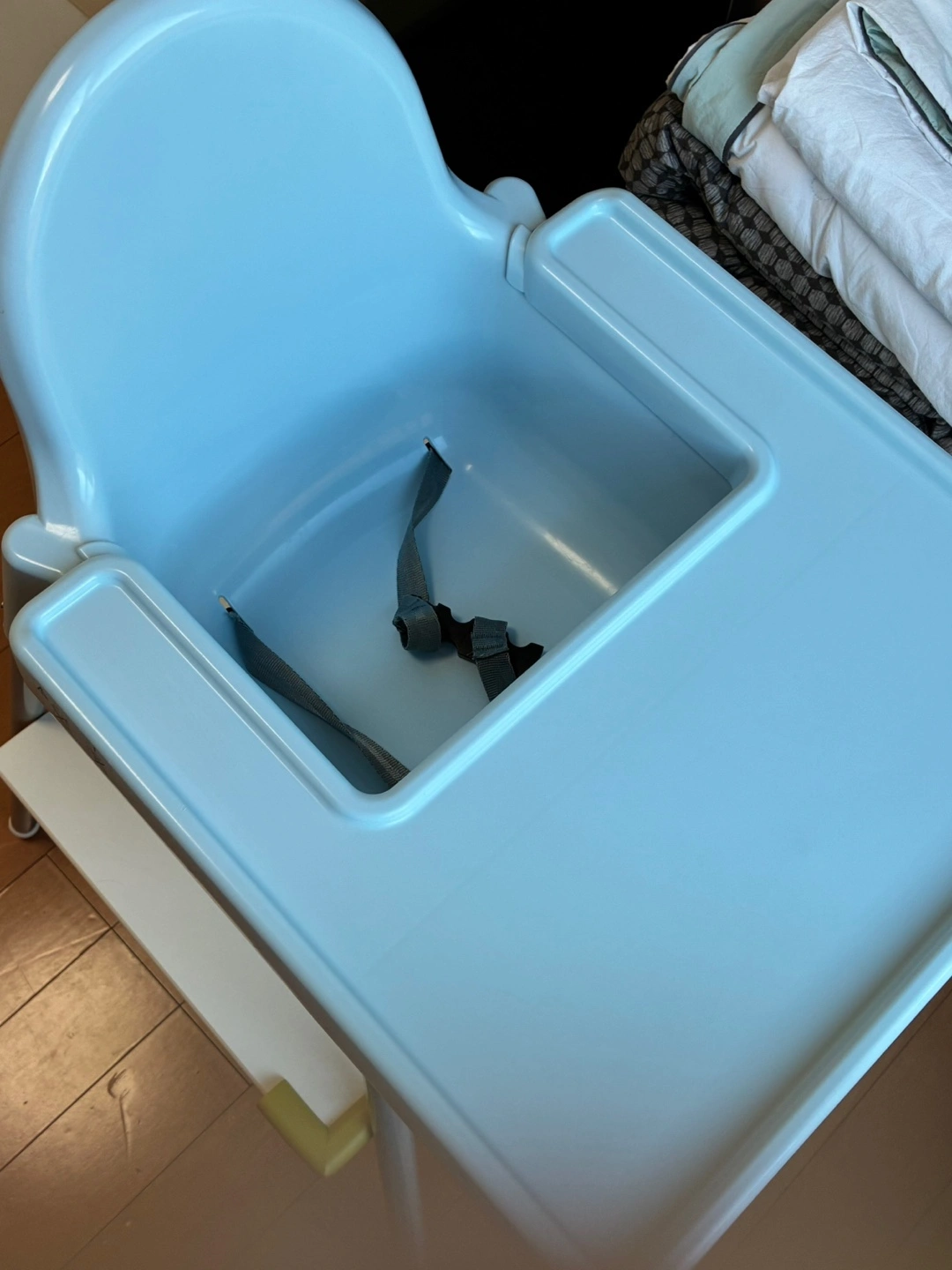 IKEA ベビーチェアの写真3枚目