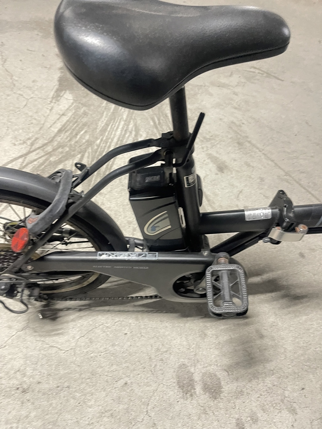 ベルテック 折りたたみ電動アシスト自転車の写真3枚目