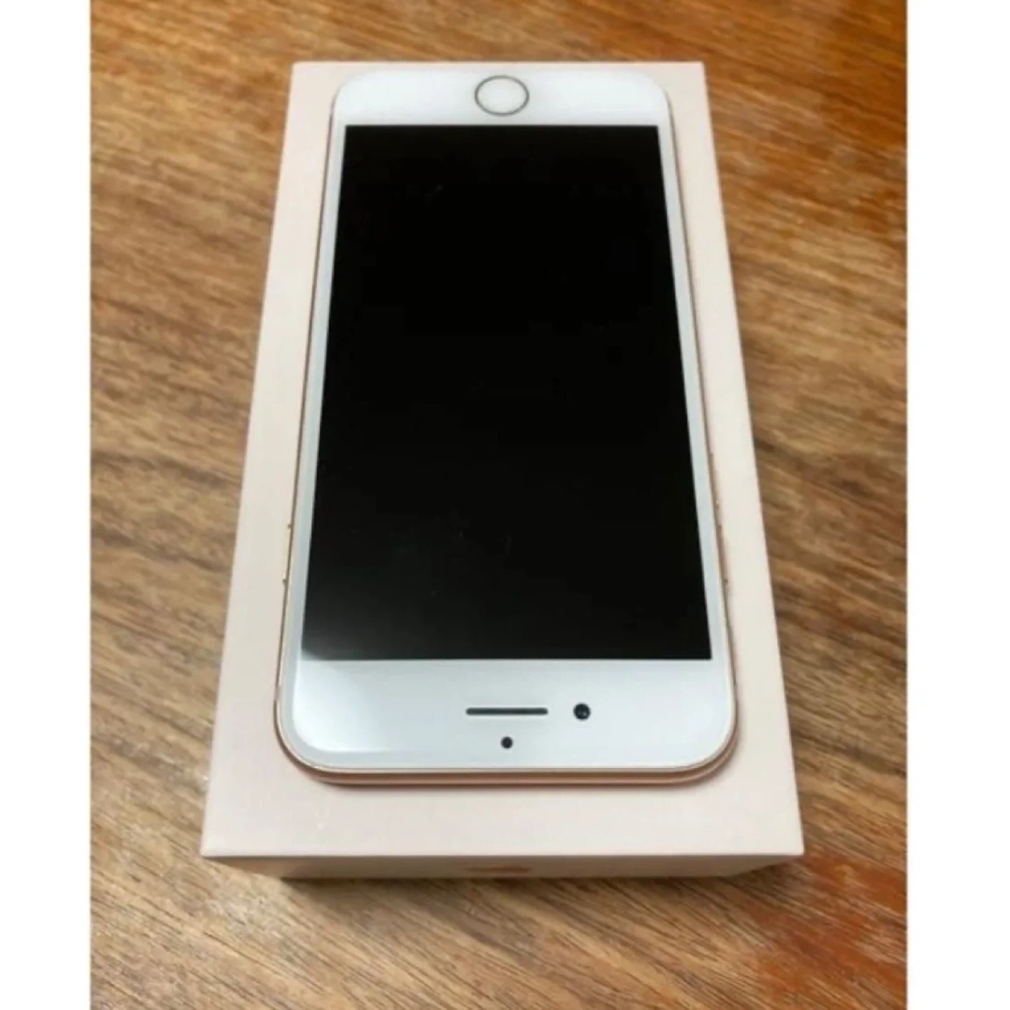 iphone8 64GB ゴールドの写真7枚目