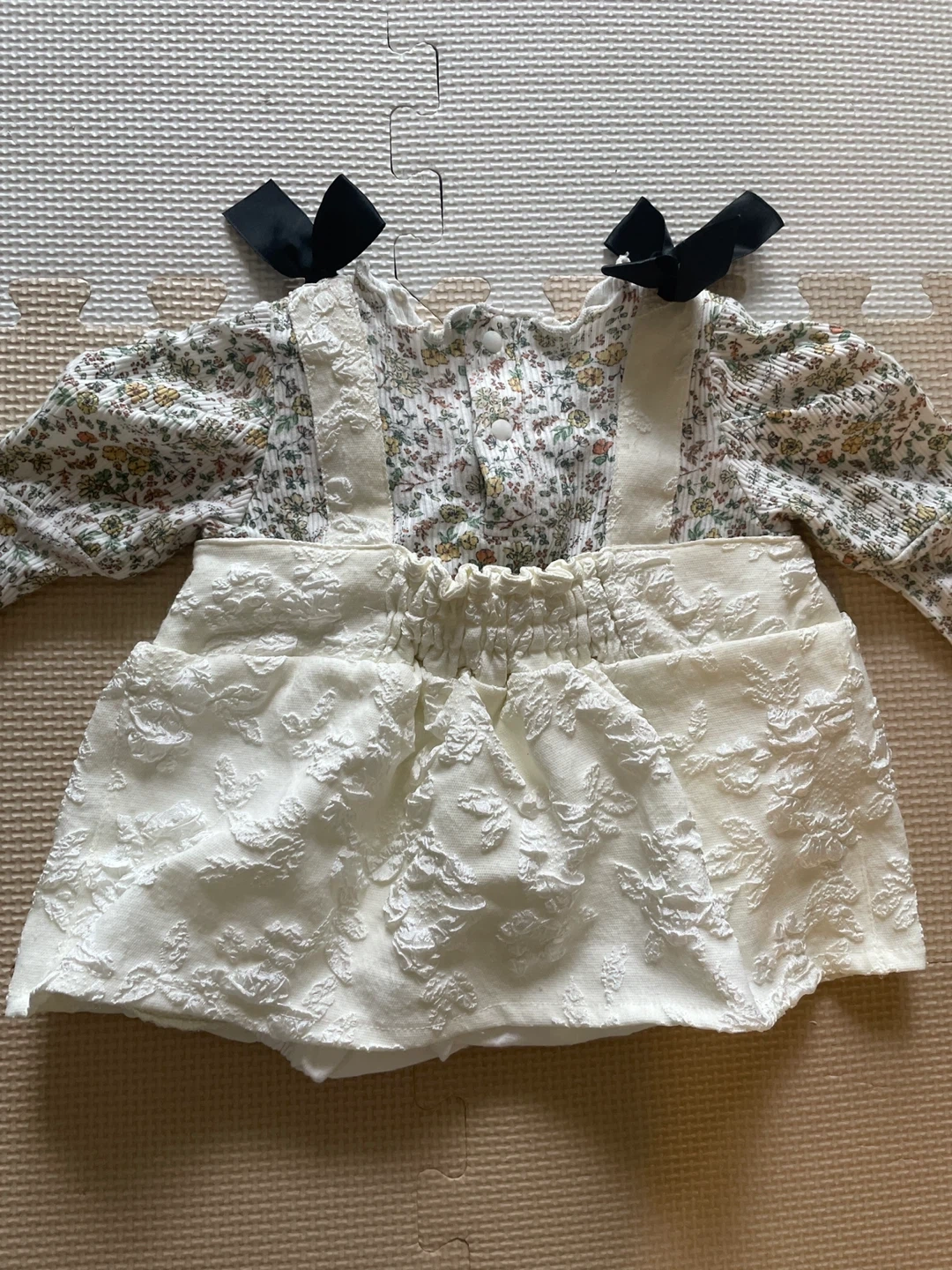 ベビー服 70cm ロンパースの写真2枚目