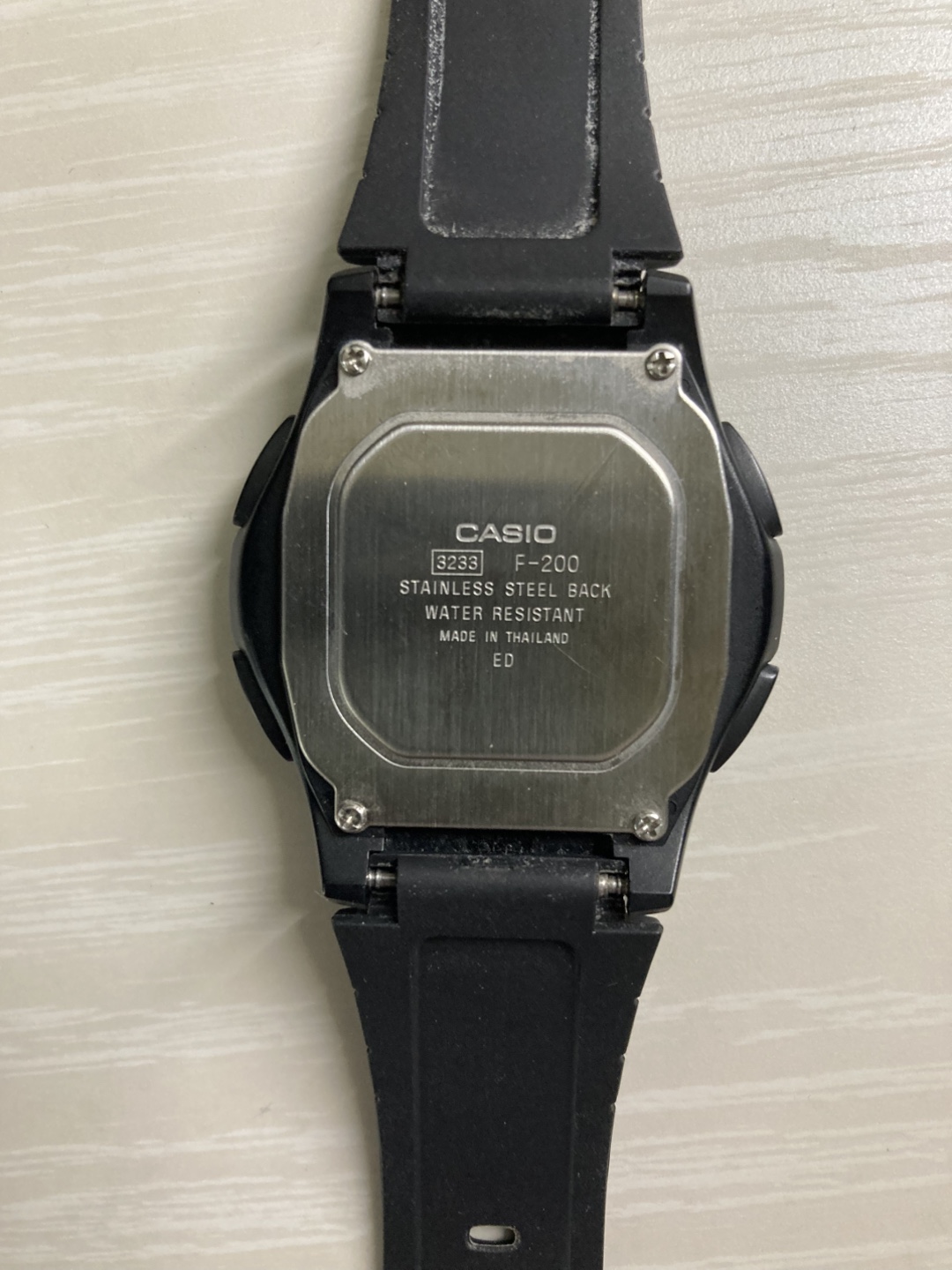 カシオ 腕時計 F-200 ブラックの写真3枚目