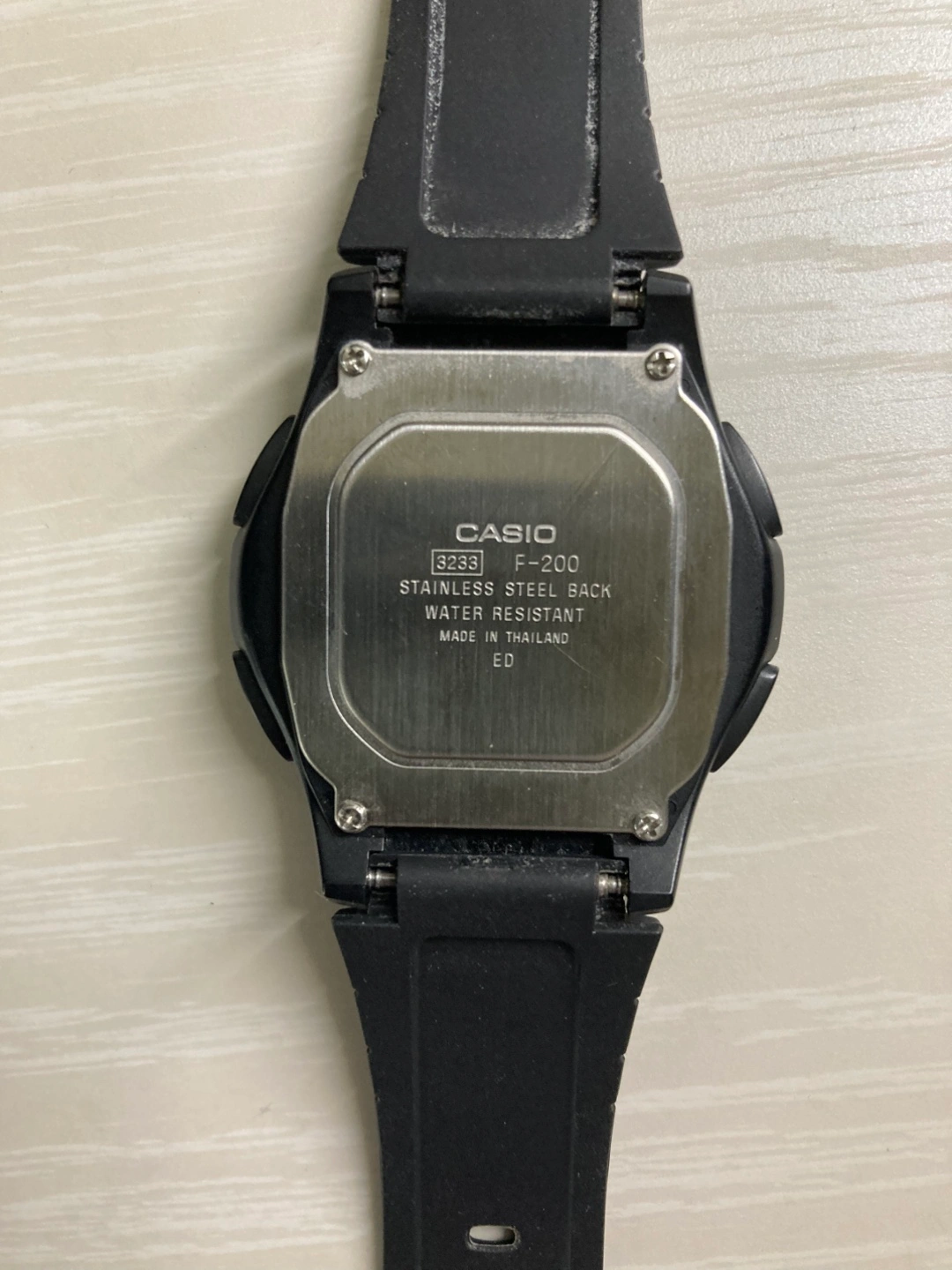 カシオ 腕時計 F-200 ブラックの写真3枚目