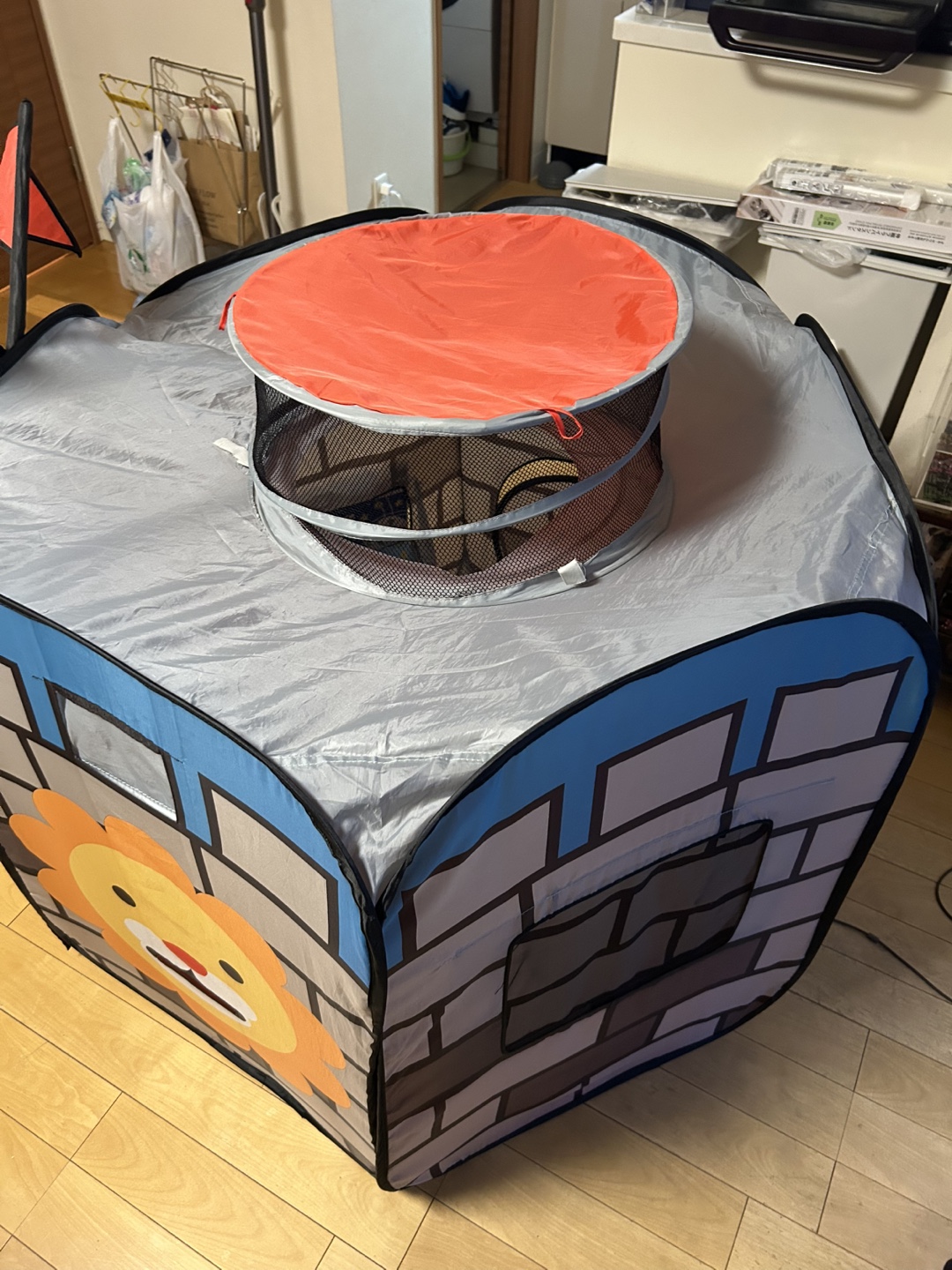 キッズ用お城型プレイスペースの写真2枚目
