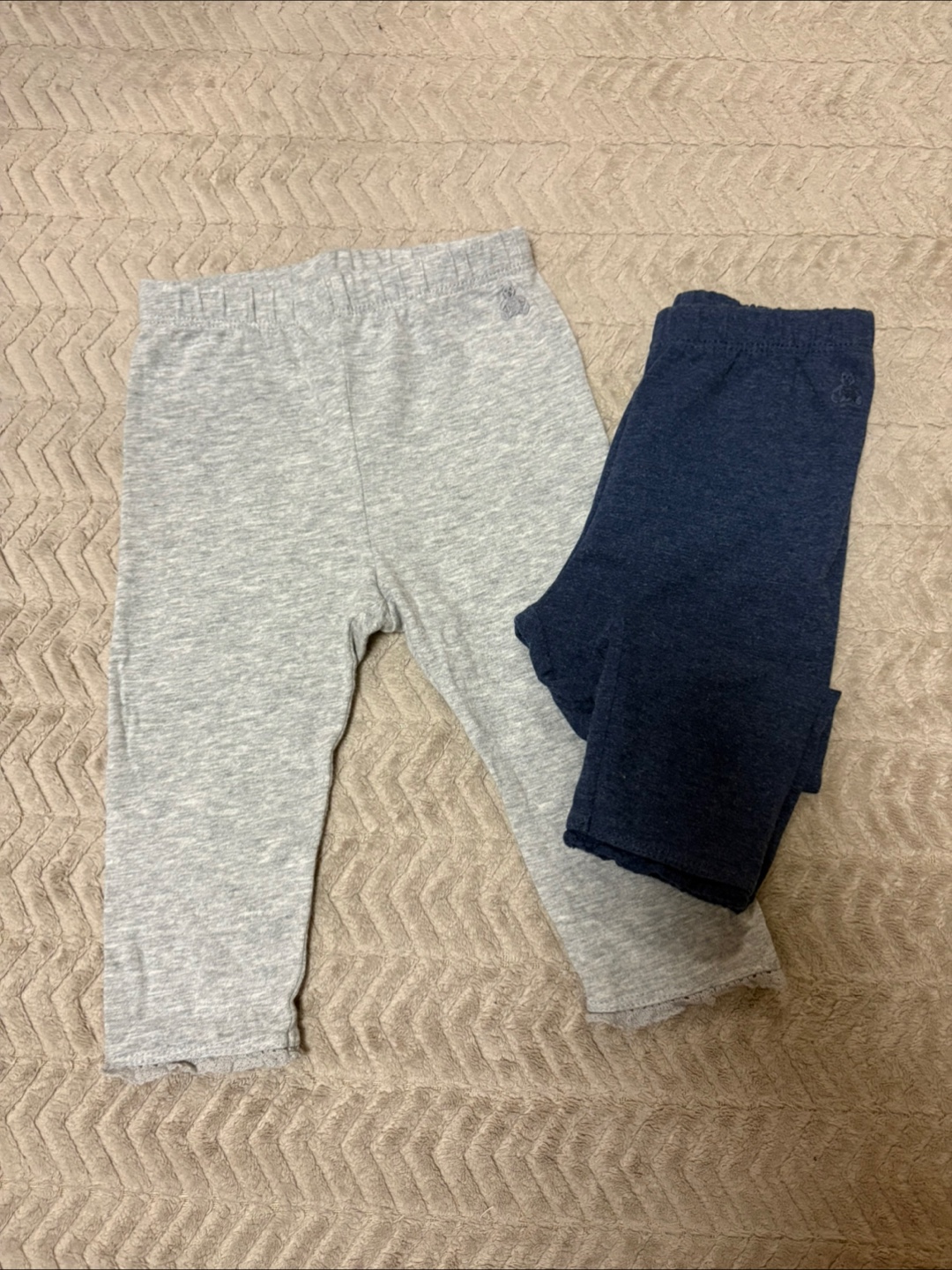 値下げ！！ギャップ ベビー服 パンツ 3枚セットの写真2枚目