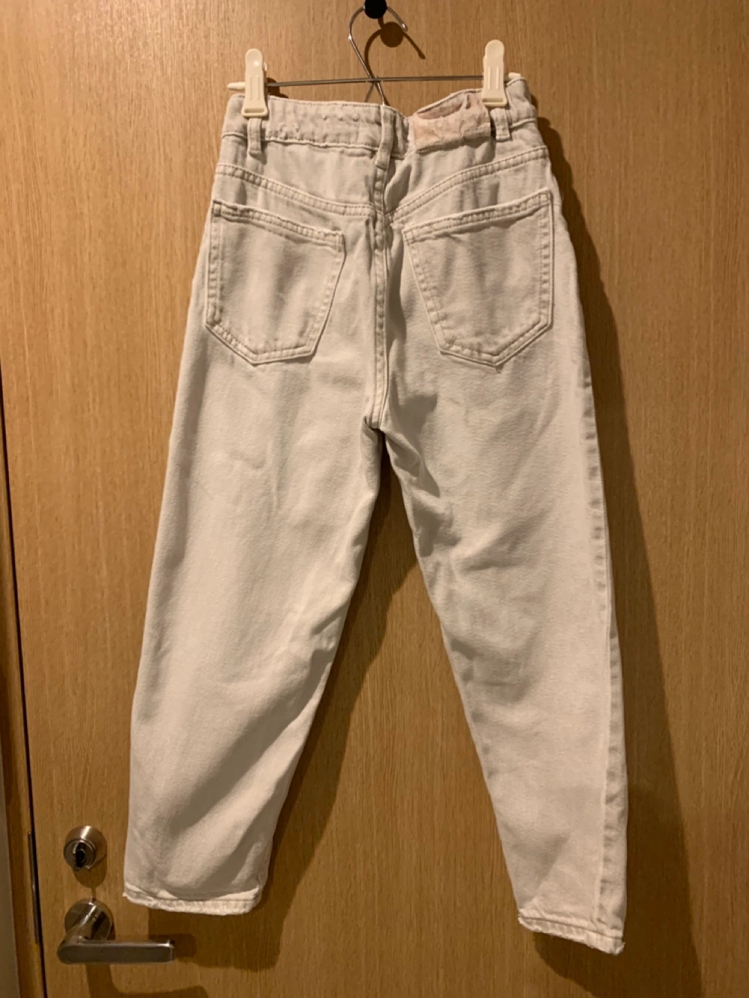 ZARA ジーンズ ホワイト 130cmの写真3枚目