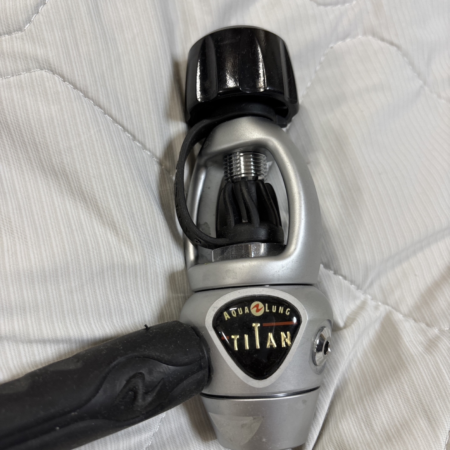 アクアラング レギュレーター TITANの写真3枚目