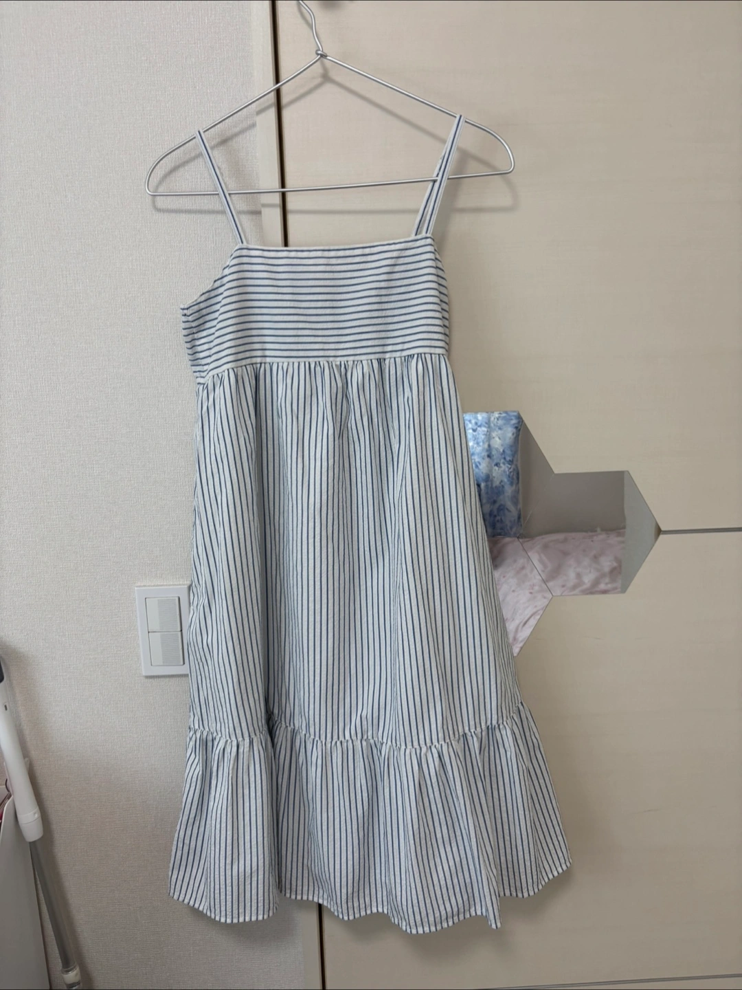 女の子ワンピースUNIQLO 160 ストライプの写真7枚目