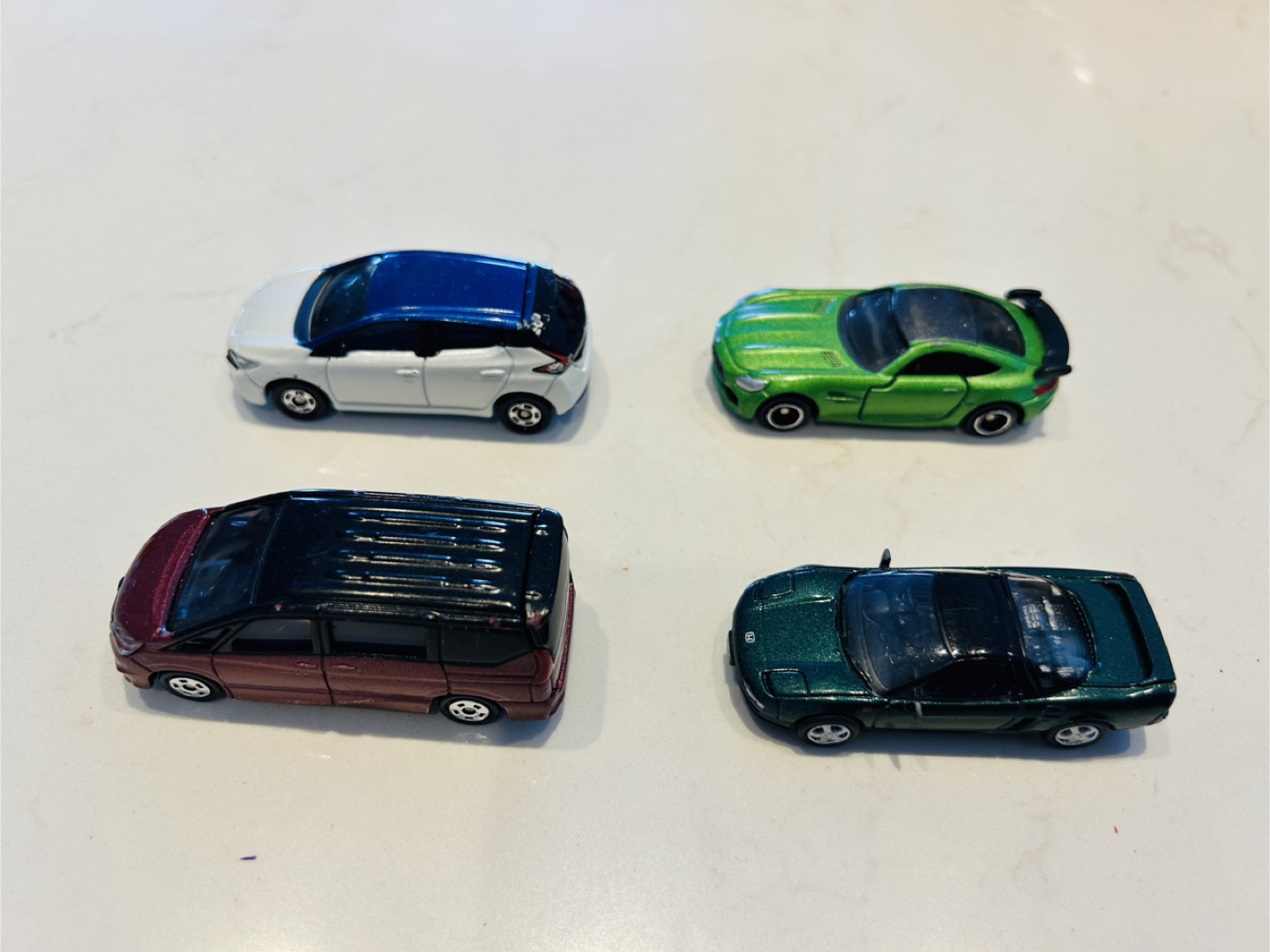 TOMICA ミニカー 4台セット