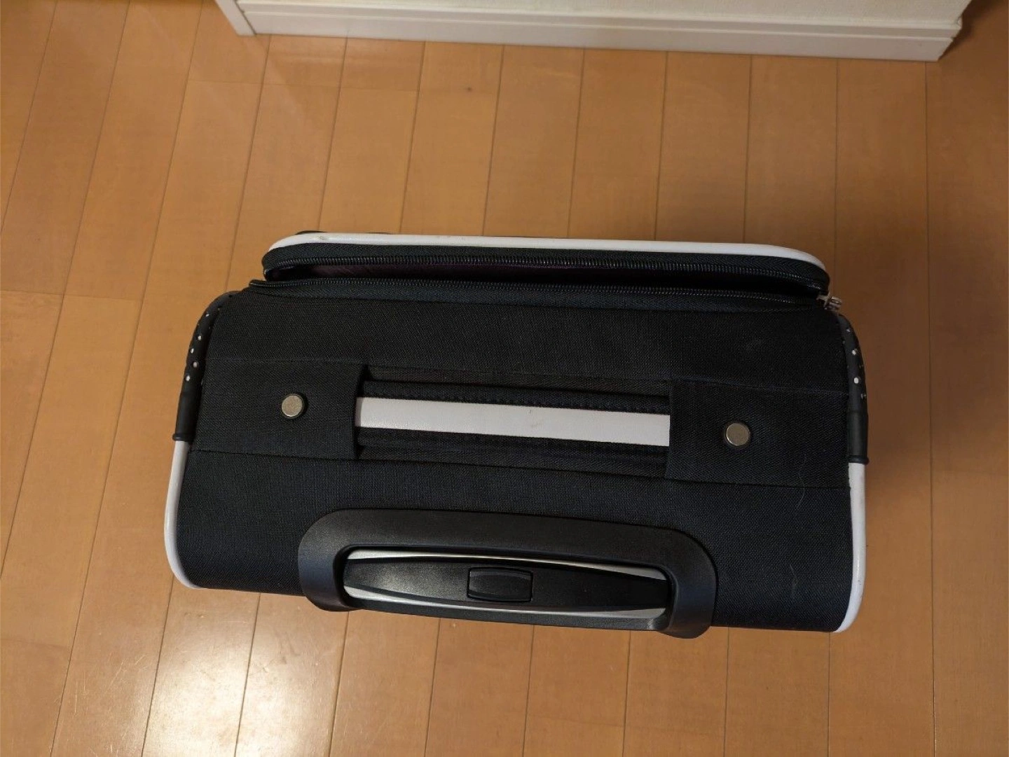 アジア ラゲージ ソフトキャリー 26L ブラック ADY-5301の写真3枚目