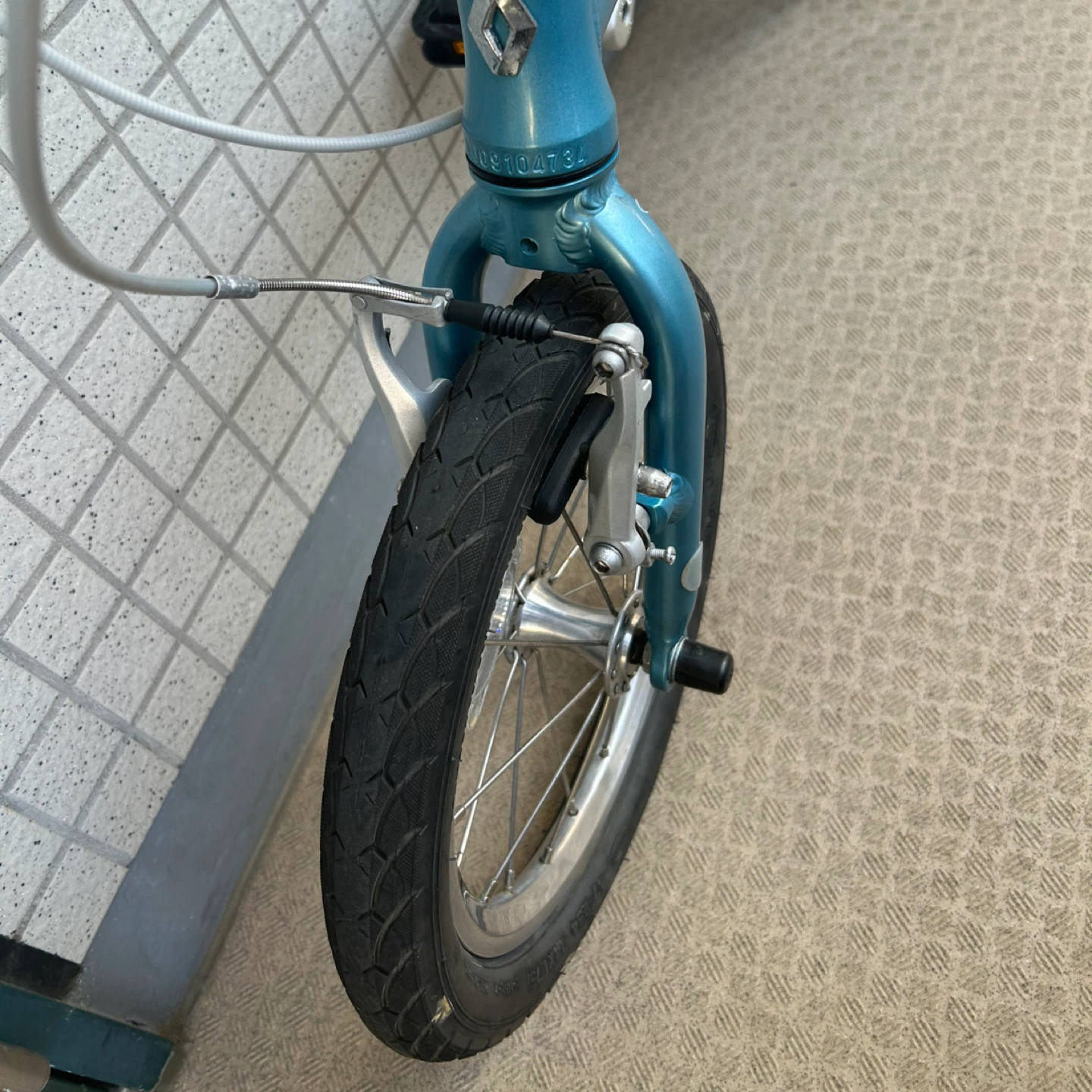 ルノー 折りたたみ自転車 14インチの写真4枚目
