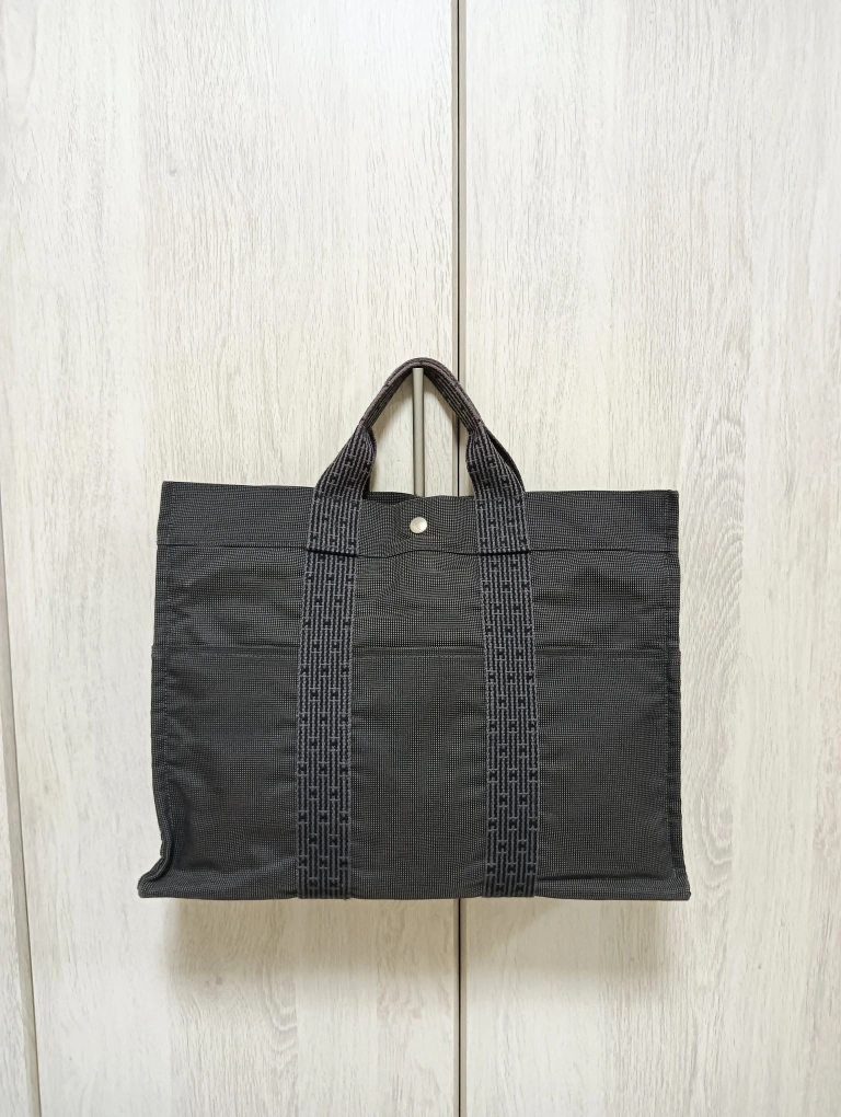 美品。HERMES エールラインMM トートバッグの写真2枚目