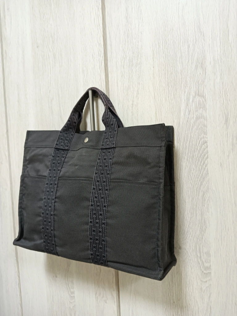 美品。HERMES エールラインMM トートバッグ
