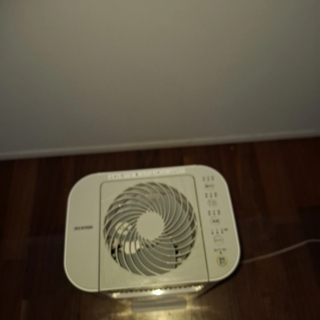 アイリスオーヤマ サーキュレーター衣類乾燥除湿機の写真2枚目