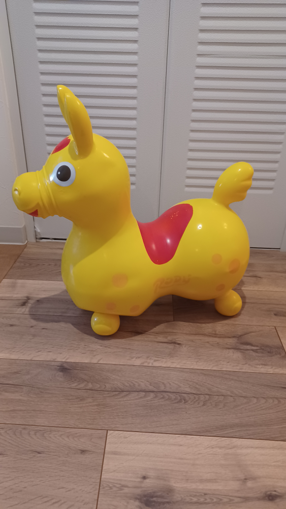 おもちゃ ロディ風 イエロー