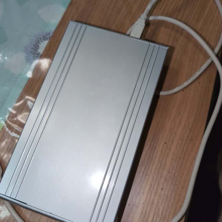 モバイルHDD シルバー
