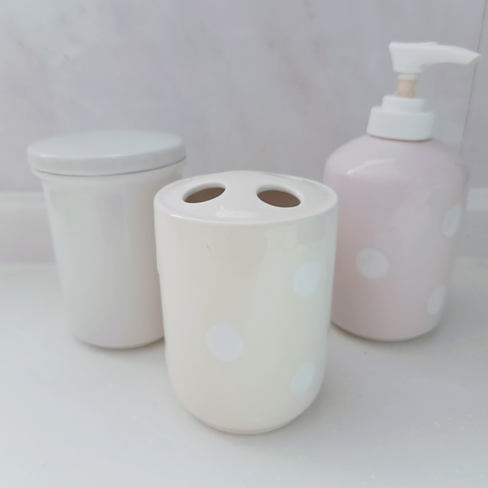 陶器製 洗面用品 3点セットの写真2枚目