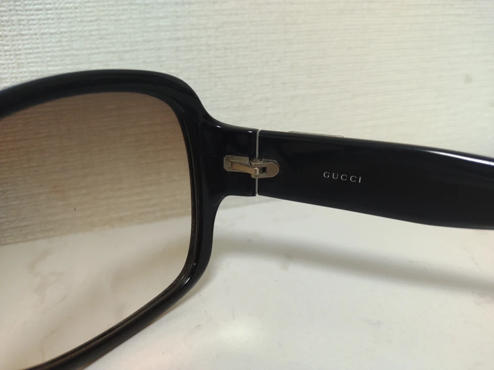 グッチ サングラス GG2993/F/S ブラックの写真2枚目