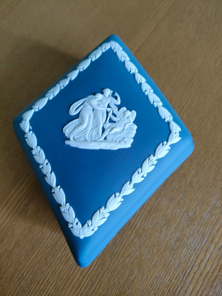 WEDGEWOOD(ウェッジウッド) ジャスパーウェア ダイア型 ボックス