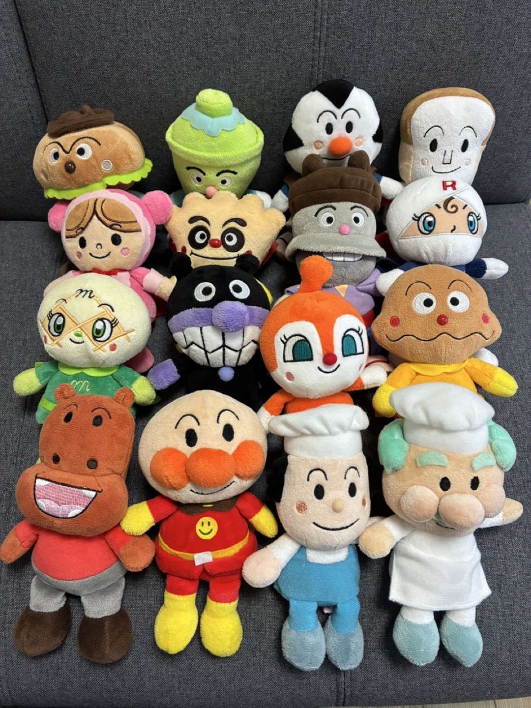 アンパンマン ぬいぐるみ まとめ売り