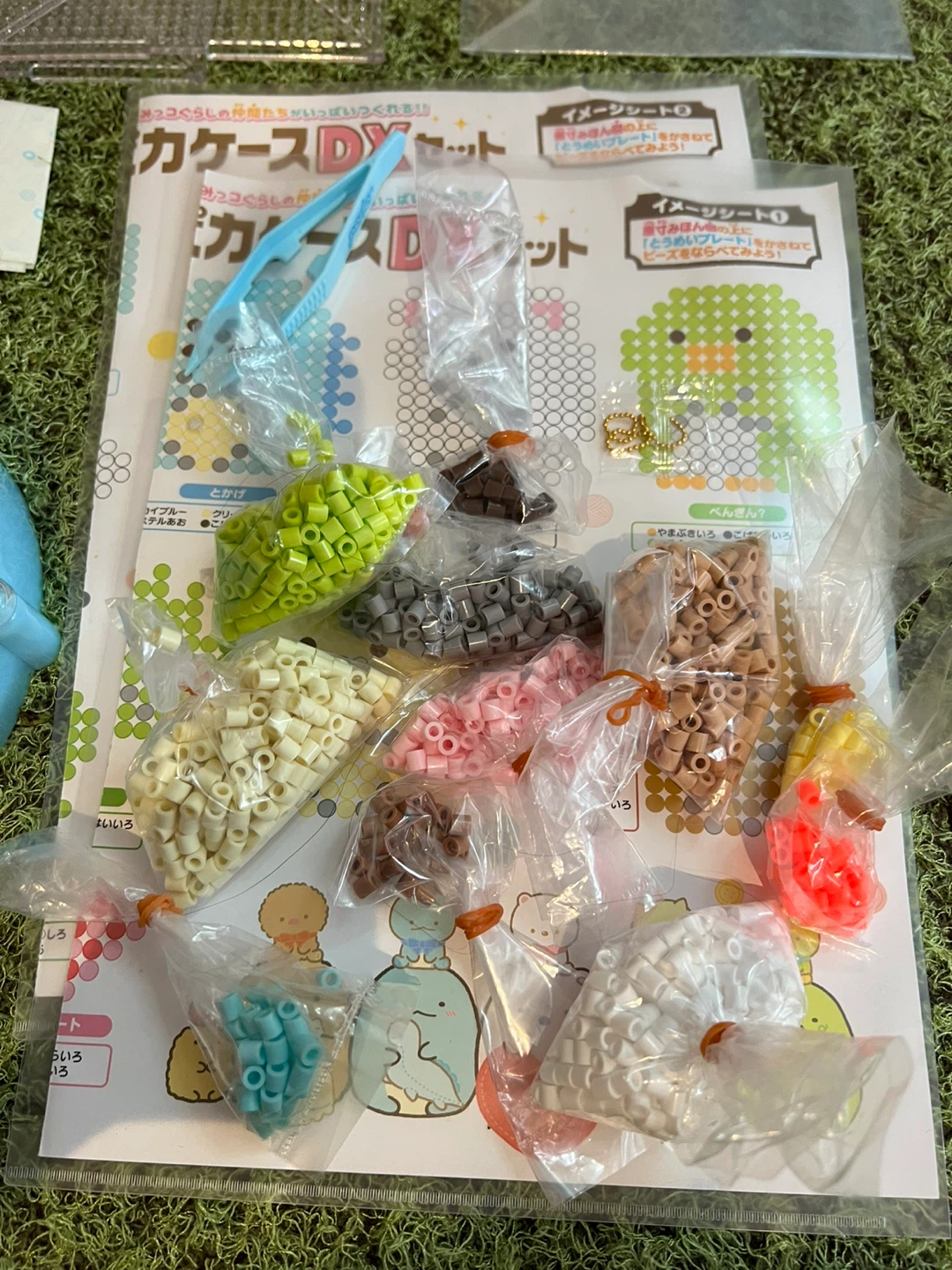 パーラービーズ キラピカケースDXセット　すみっこくらし　アイロンでくっつくの写真6枚目