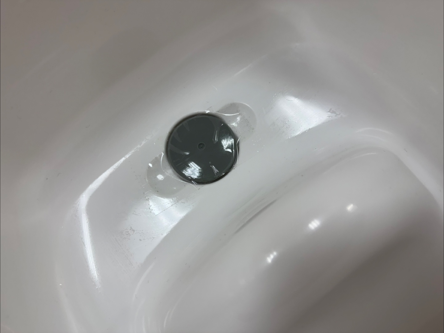 ベビーバス 白 2回しか使ってないです。の写真4枚目