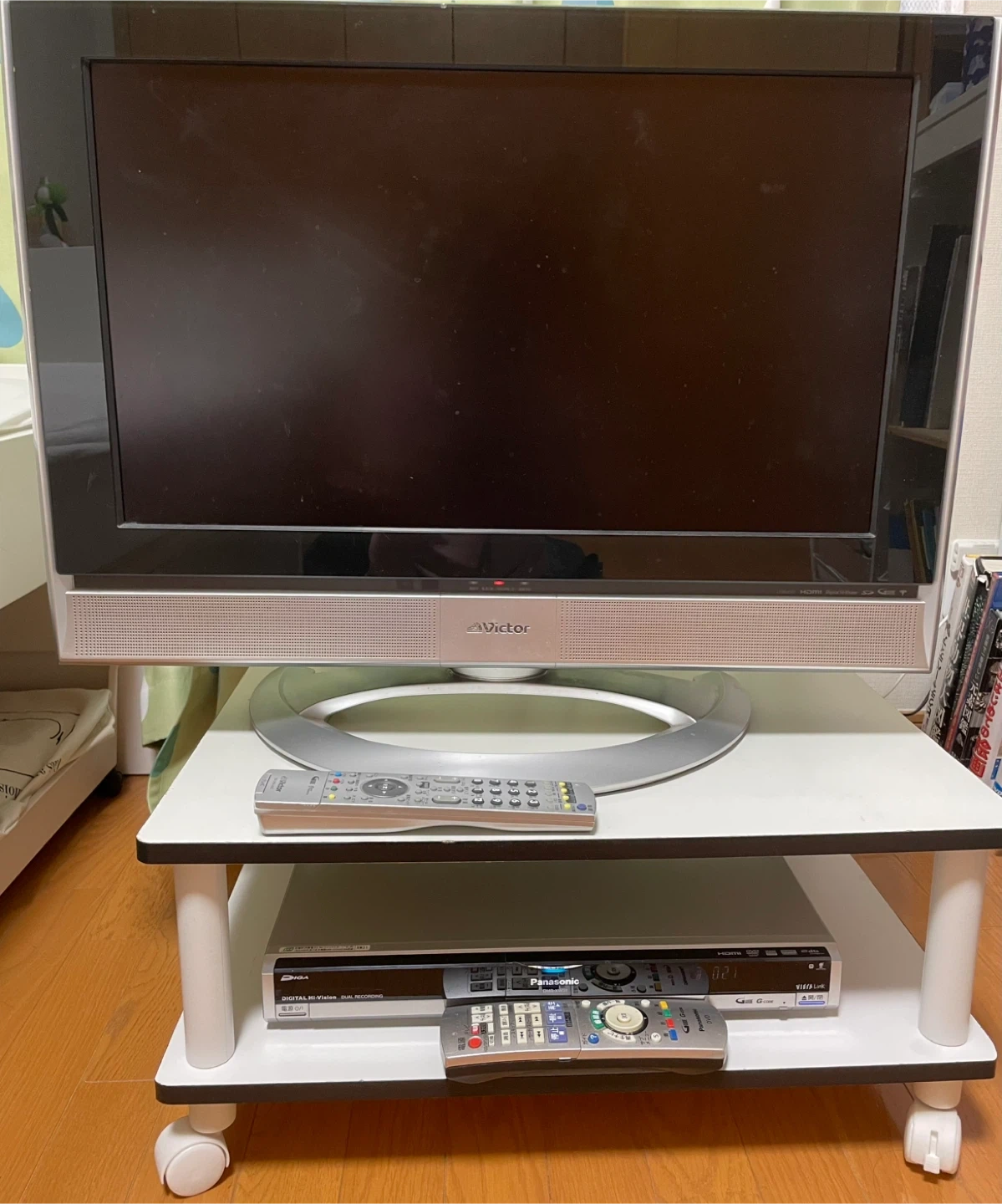 【譲ります】ビクター 液晶テレビ パナソニック DVDレコーダーセットの写真4枚目