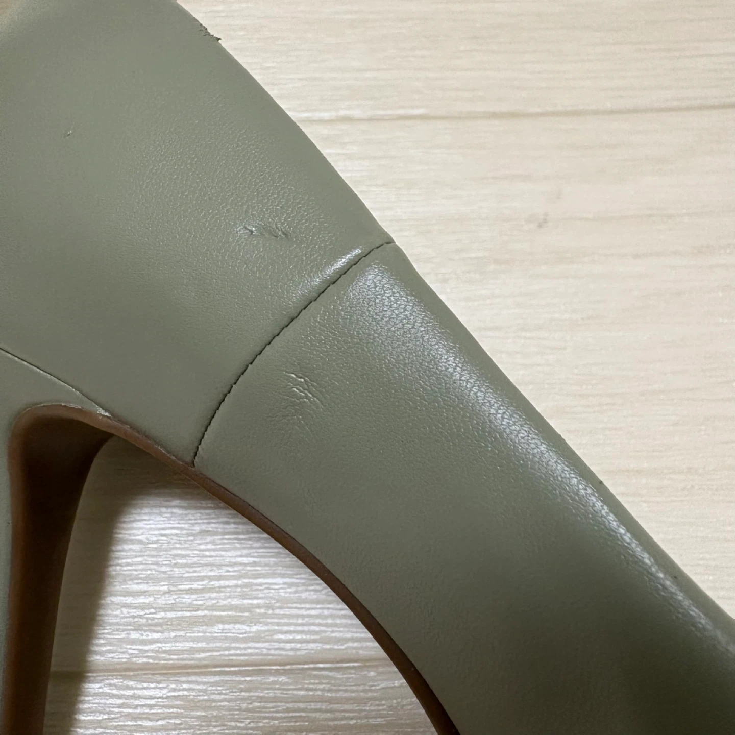 guのパンプス 24cmの写真7枚目