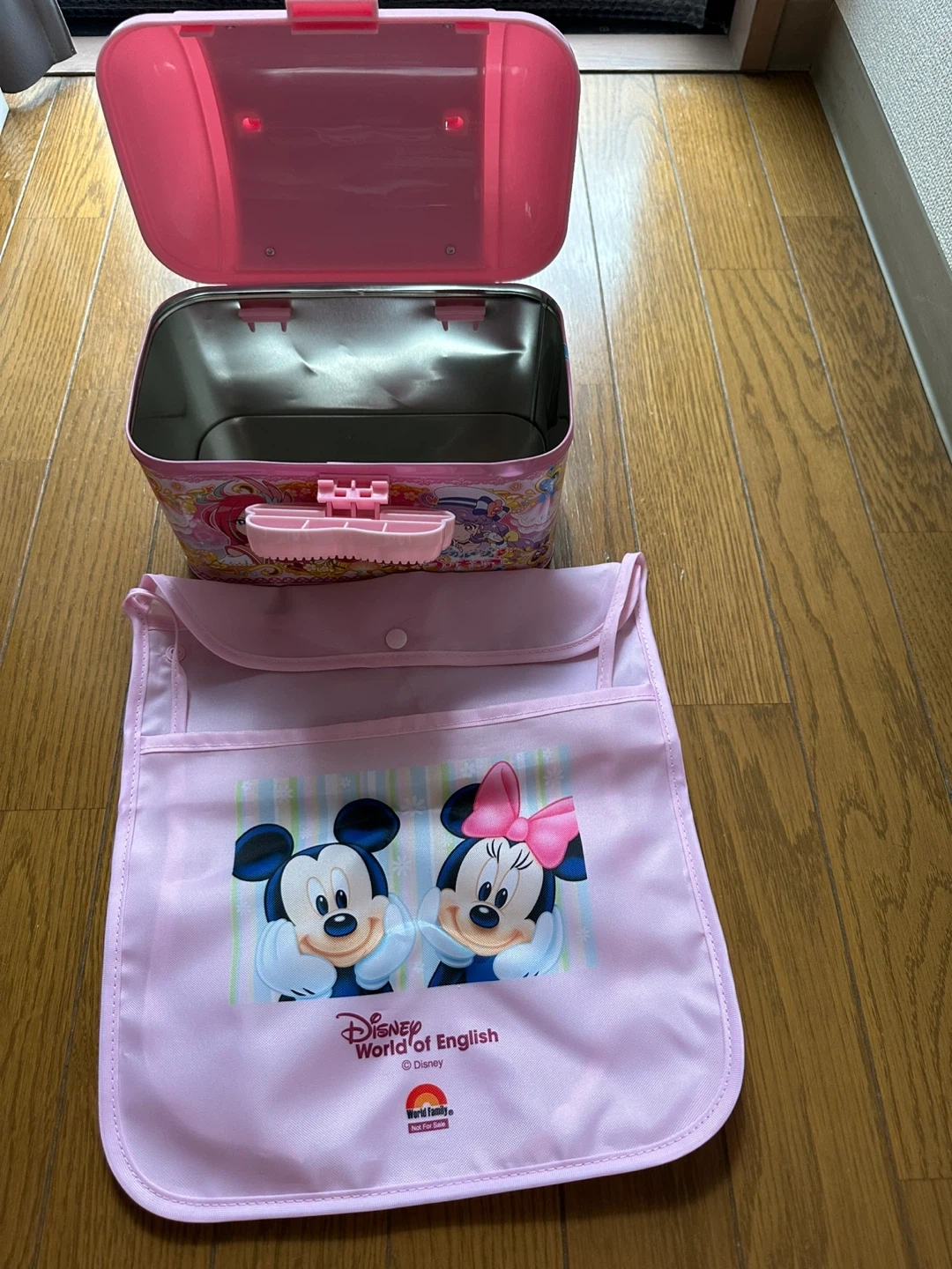 ディズニー ワールドファミリー バッグ&おもちゃ箱の写真2枚目