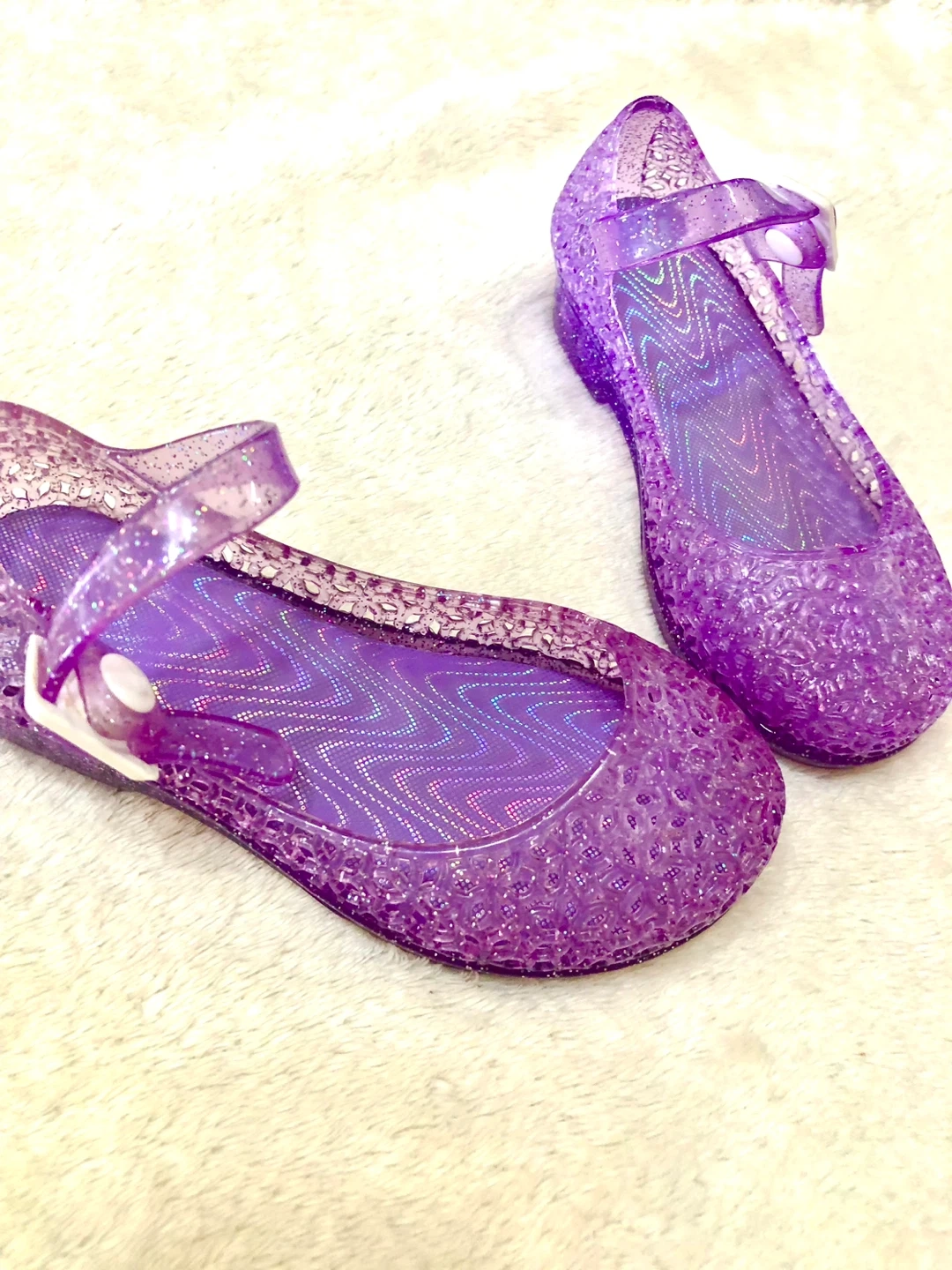 💟 👧LED付き紫サンダル、サイズ14cm🌟✨の写真2枚目