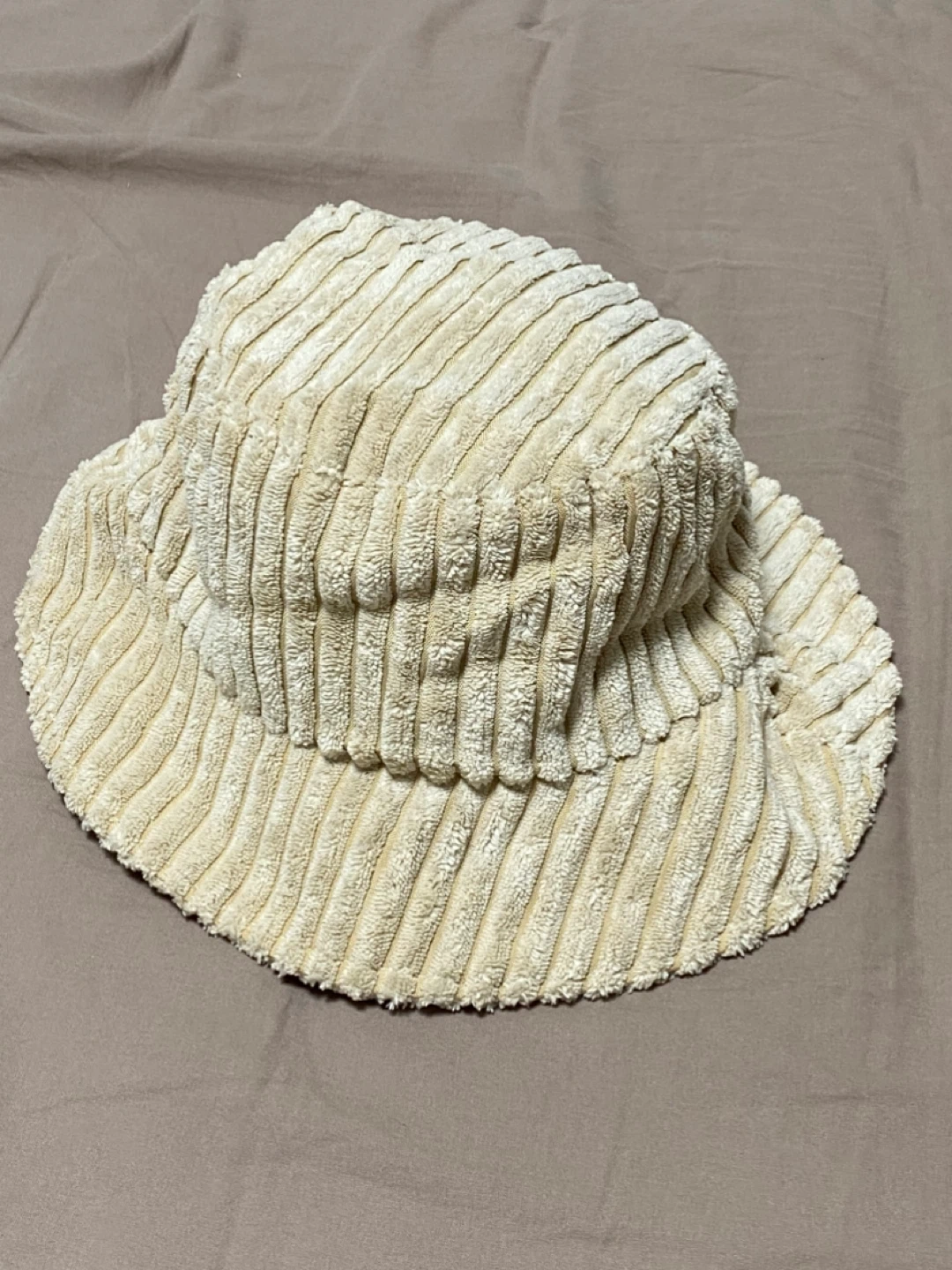 【新品・未使用】Lugnoncure コーデュロイバケハ