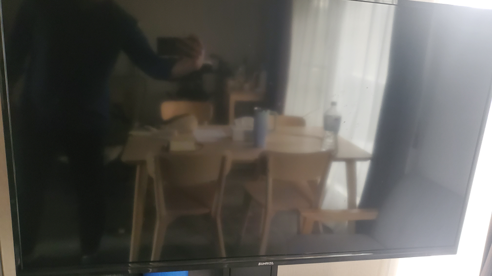 50インチ4kテレビと移動式テレビ台
