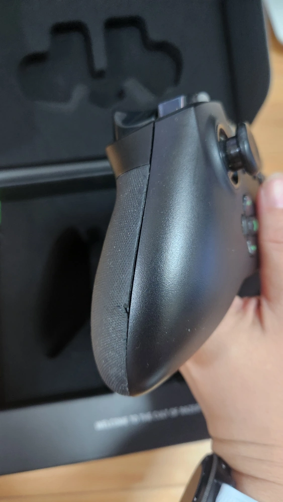 レイザー WOLVERINE XBOX コントローラーの写真3枚目