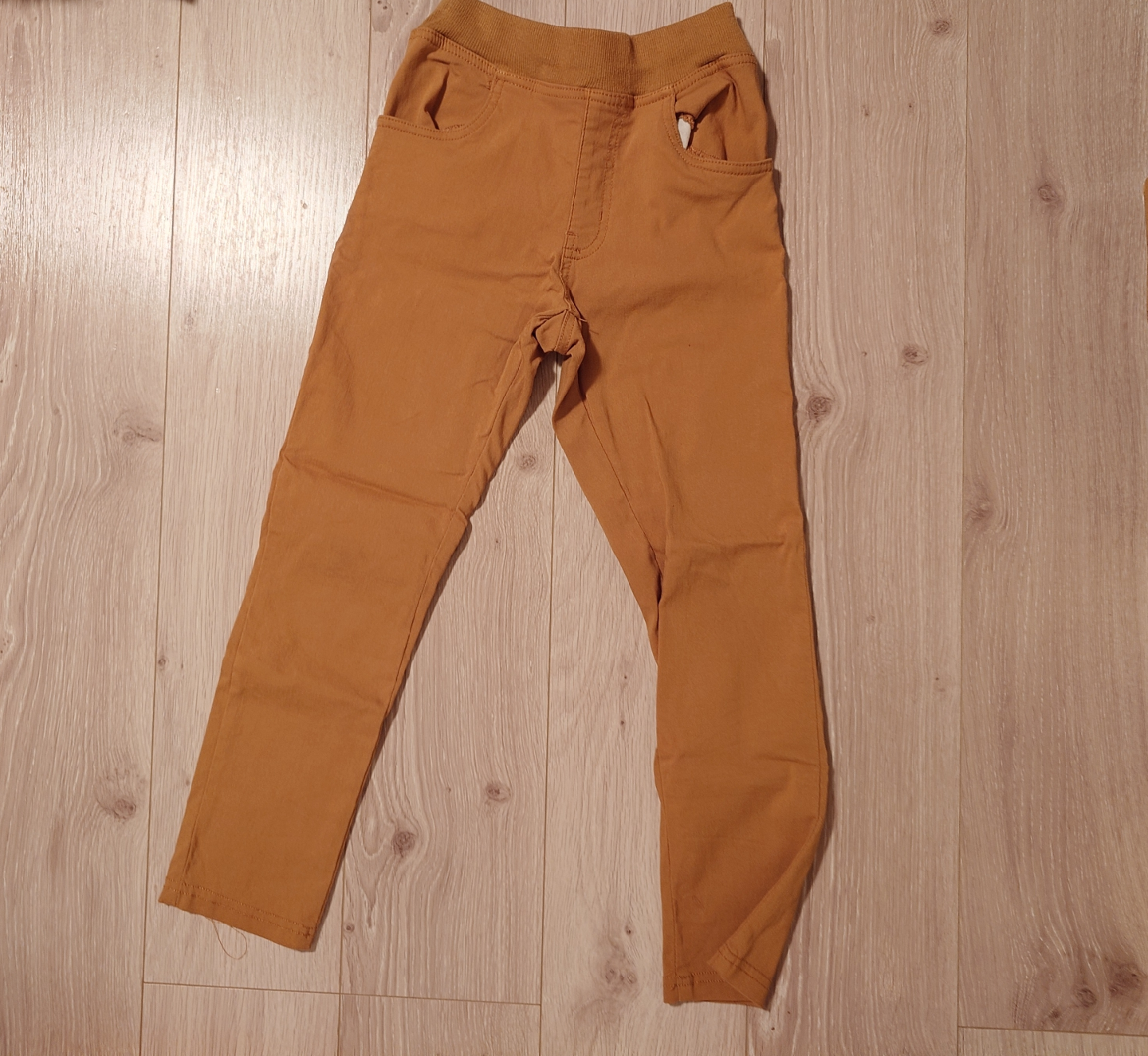 ブリーズ パンツ 130サイズ まとめ売り（5着＋1）の写真5枚目