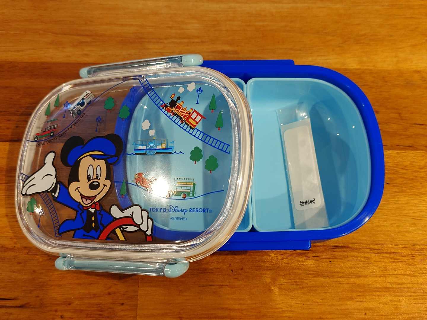 ディズニーリゾート 弁当箱&カラトリーセットの写真2枚目