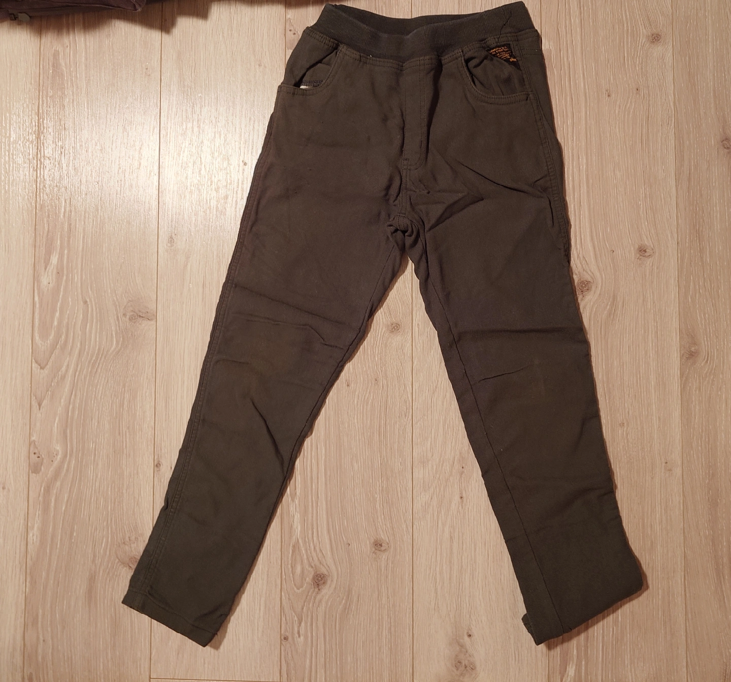 ブリーズ パンツ 130サイズ まとめ売り(5着+1)の写真4枚目