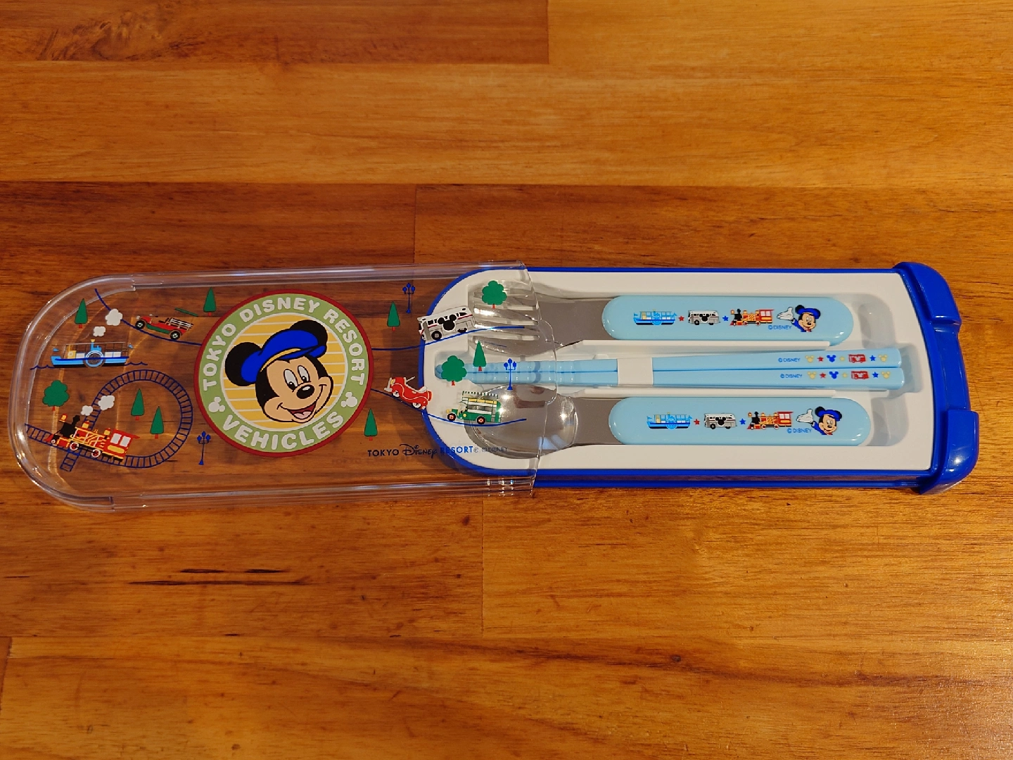 ディズニーリゾート 弁当箱&カラトリーセットの写真3枚目