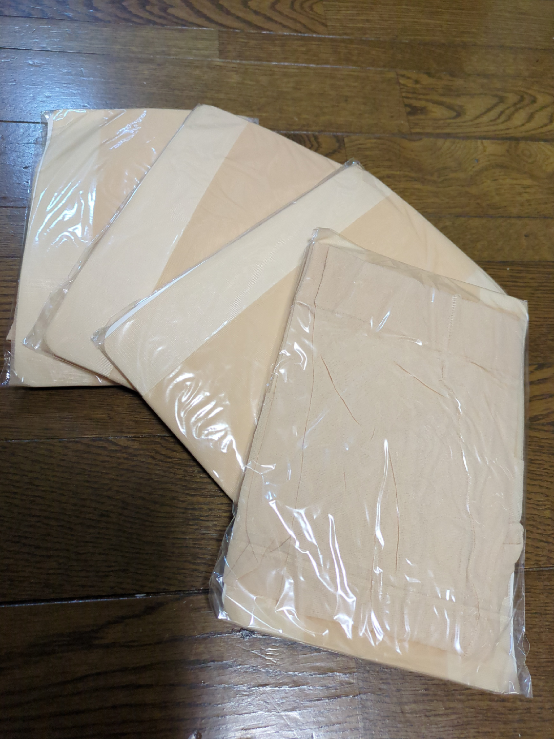未使用ストッキングM～L 4足セットの写真3枚目