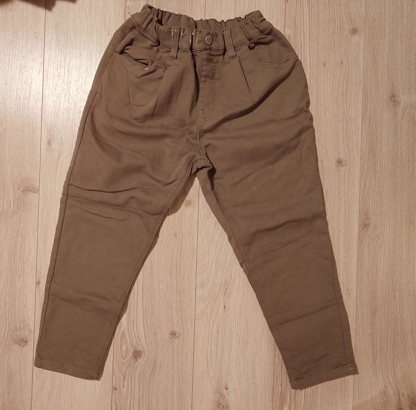 ブリーズ パンツ 130サイズ まとめ売り（5着＋1）の写真2枚目