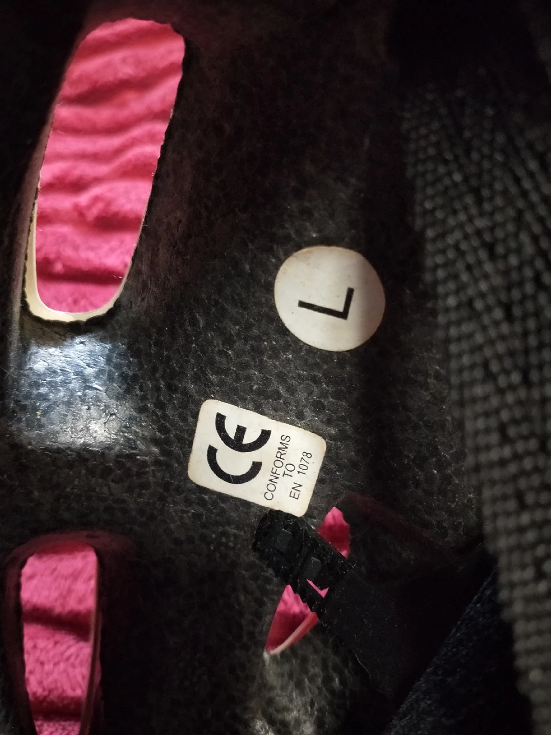 ヘルメット EXPLORER 54-61cmの写真6枚目