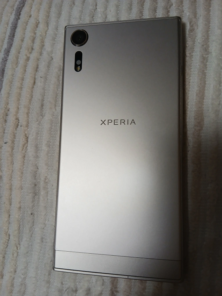 ソニー Xperia スマートフォンの写真2枚目