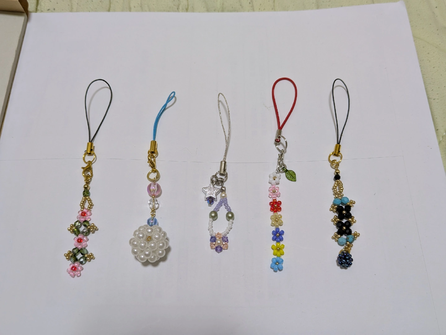 ビーズ ストラップ ハンドメイド