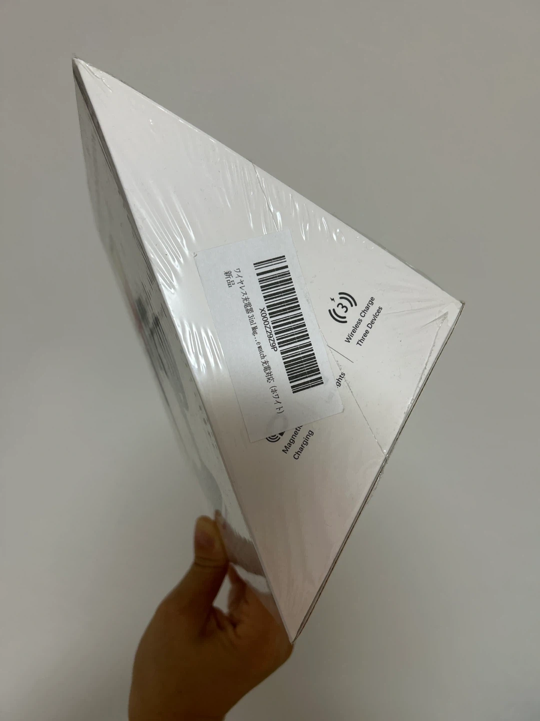 新品 ワイヤレス充電器 急速充電 マグネット式充電 充電スタンド 置くだけ充電の写真2枚目
