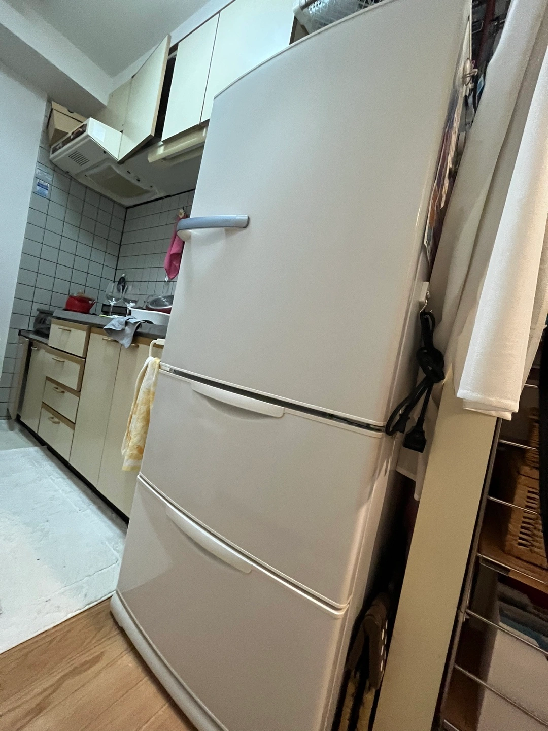 AQUA 冷蔵庫 AQR-271D(W) 272L 2015年製の写真2枚目