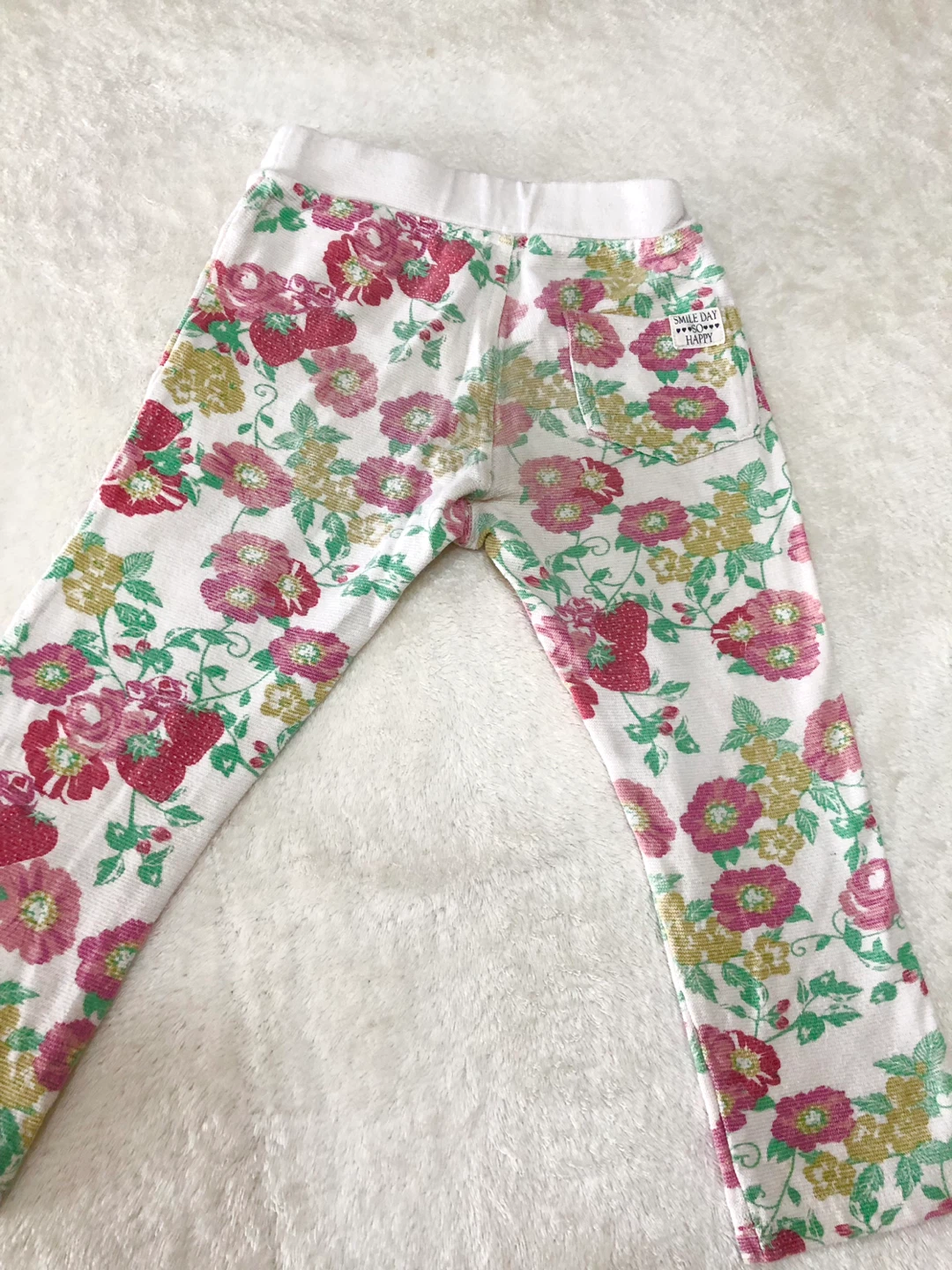 👧❤️子供服4点：Tシャツ2枚、長袖Tシャツ1枚、パンツ1本（サイズ100）の写真10枚目