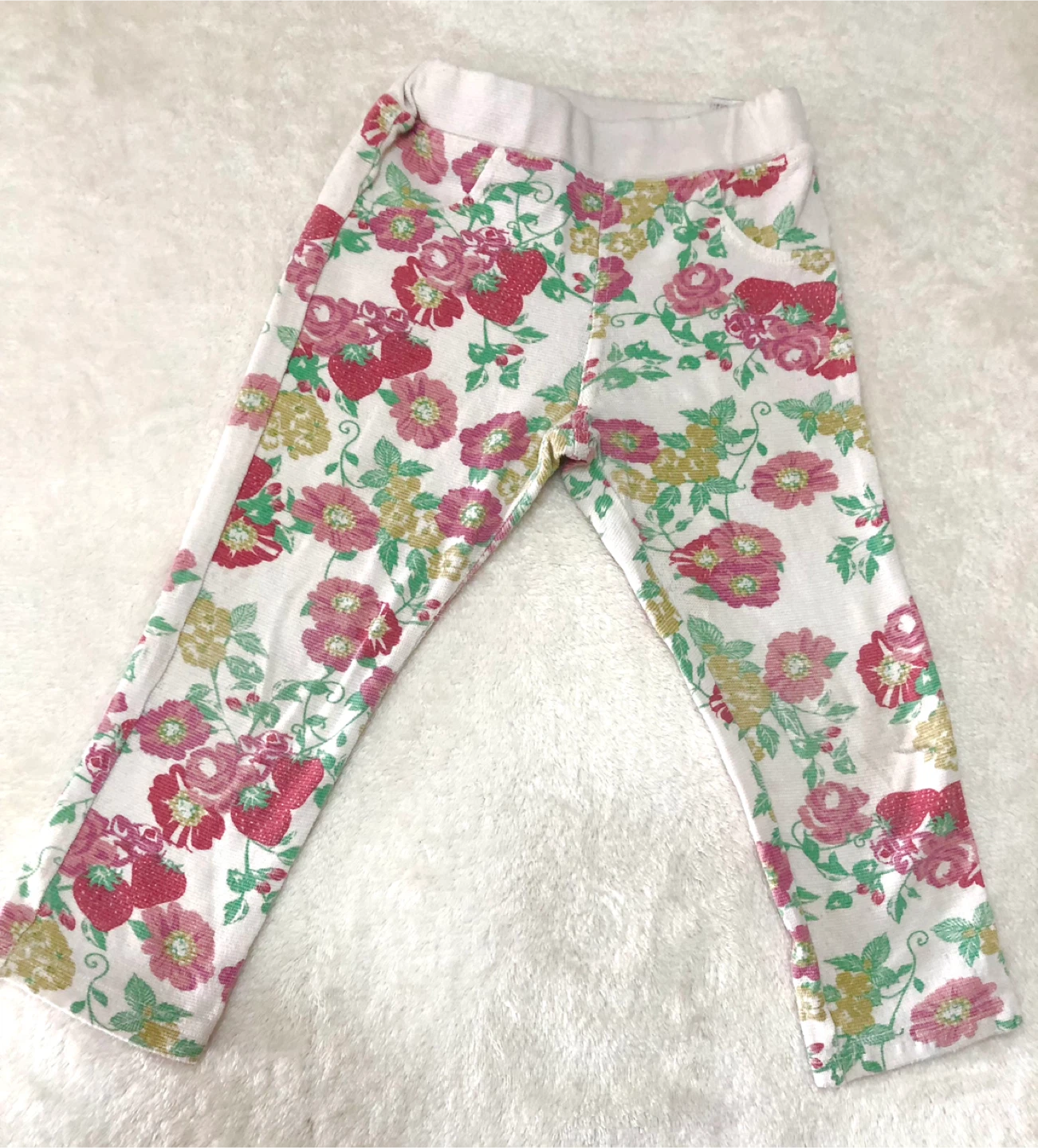 👧❤️子供服4点：Tシャツ2枚、長袖Tシャツ1枚、パンツ1本（サイズ100）の写真8枚目