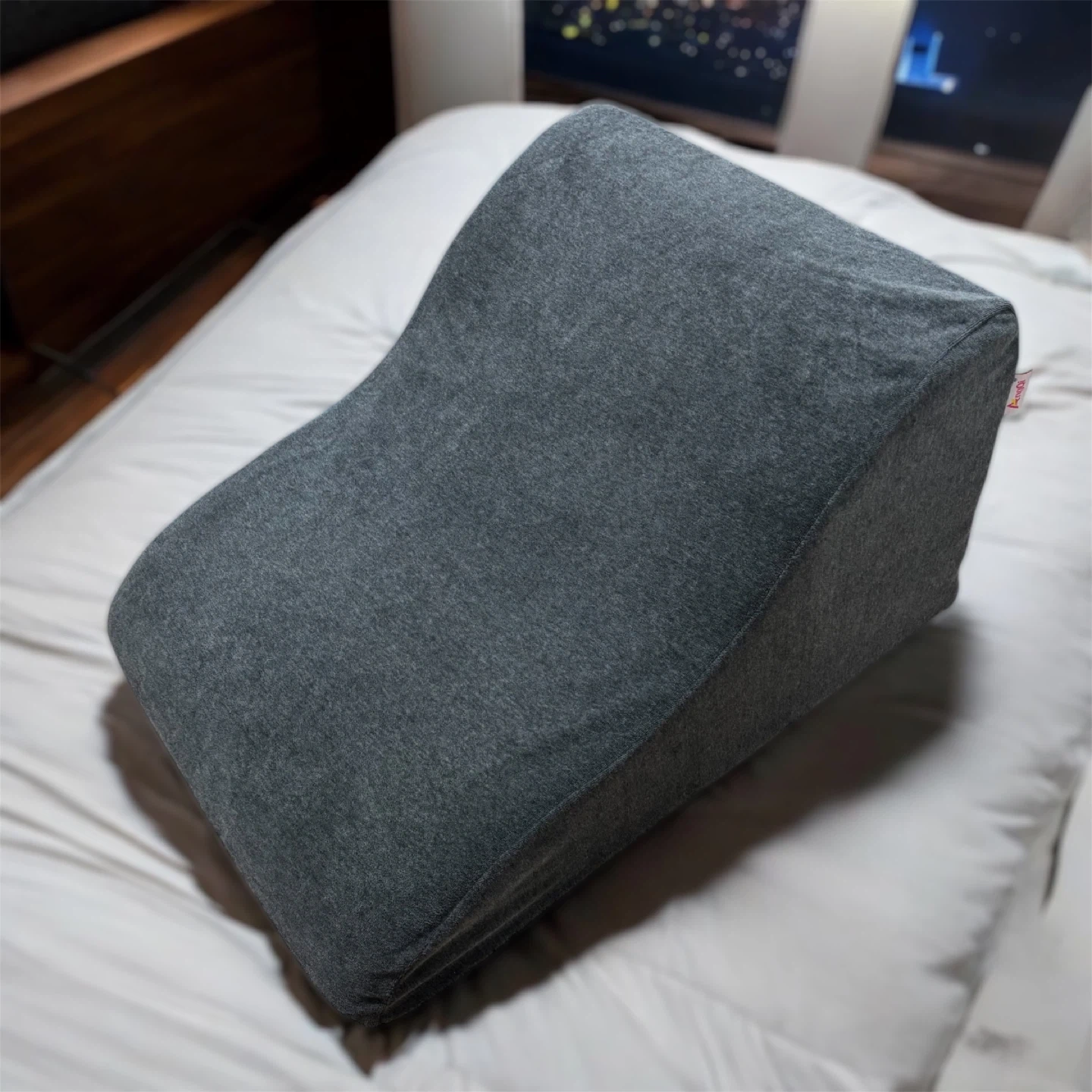 【美品】ANGQI三角クッション アンジー 三角枕 グレー