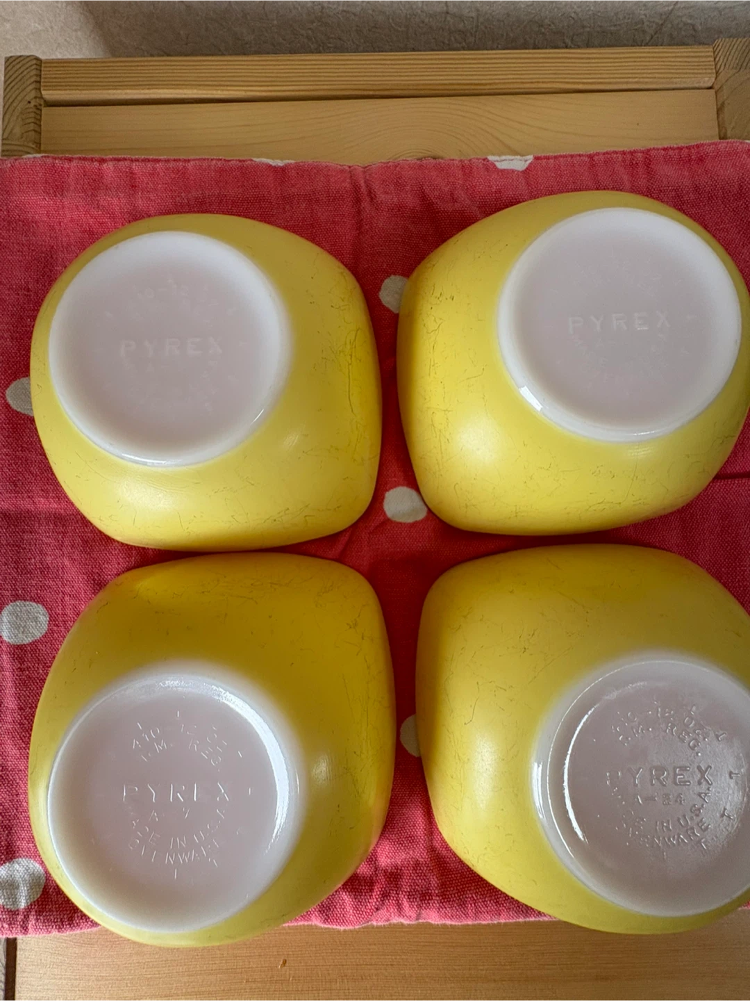 Vintage Old Pyrex ボウル 4個セットの写真4枚目