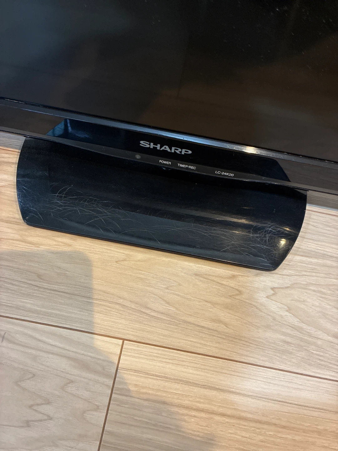 シャープ AQUOS 液晶テレビ LC-24K20の写真2枚目